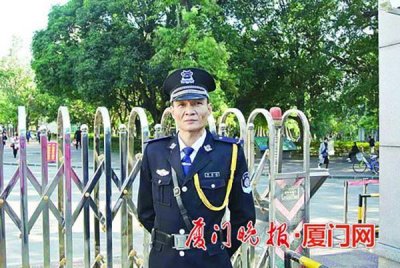 ​厦门大学，51岁保安拿下法学学位将毕业，学无止境